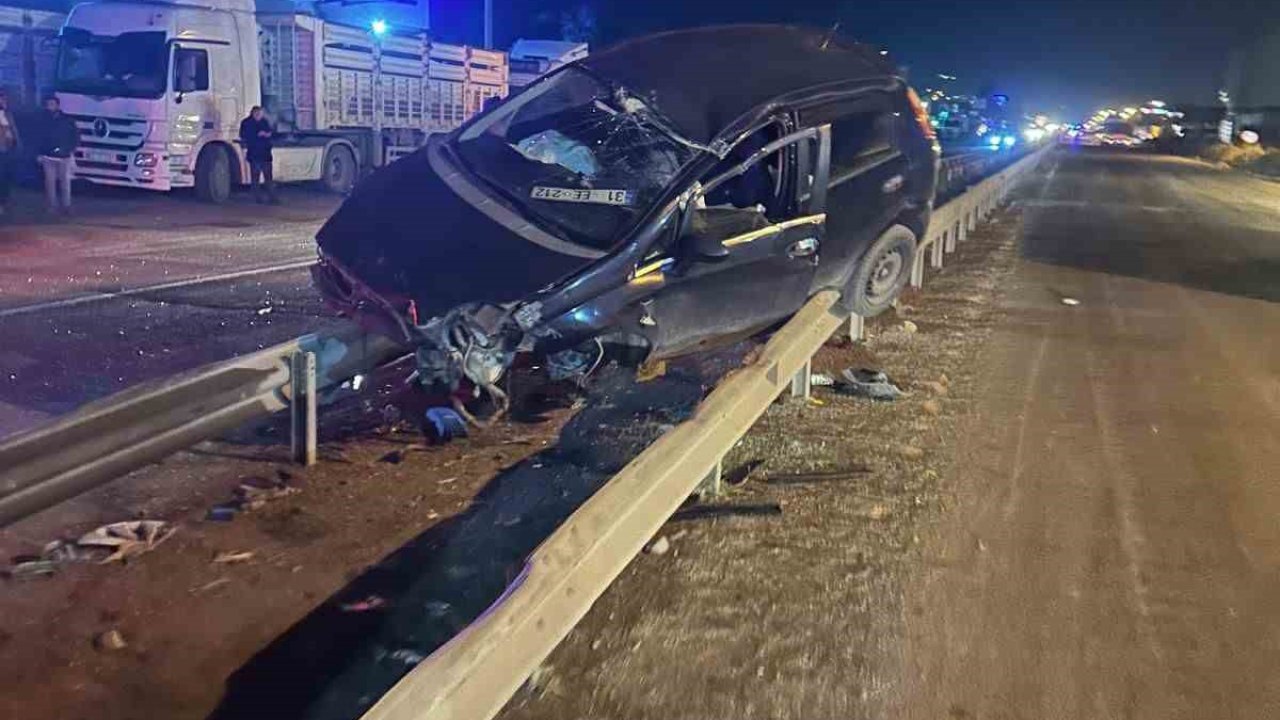 Payas’ta refüje çıkan otomobilin sürücüsü yaralandı