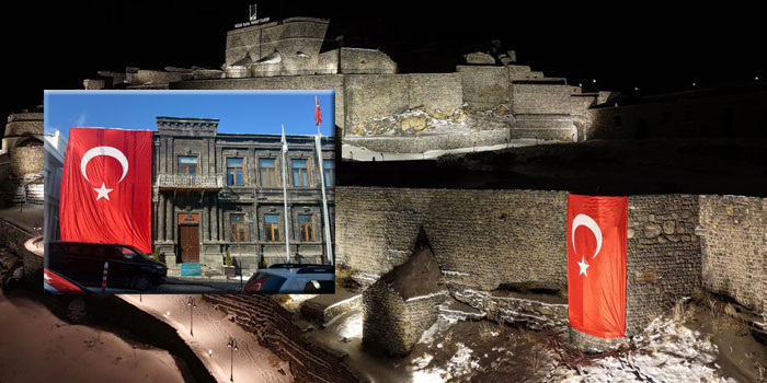 Bayrak İndirme Olayına Kars’tan Anlamlı Tepki