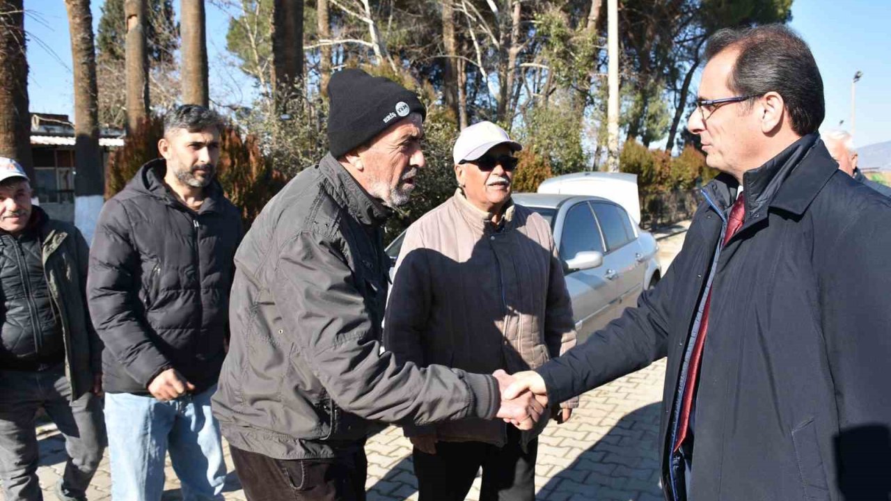 Salihli Kaymakamı Güldoğan, Emirhacılı ve Karayahşi’de talepler dinlendi