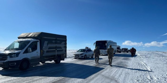 Kars-Ardahan Yolunda Buz Alarmı