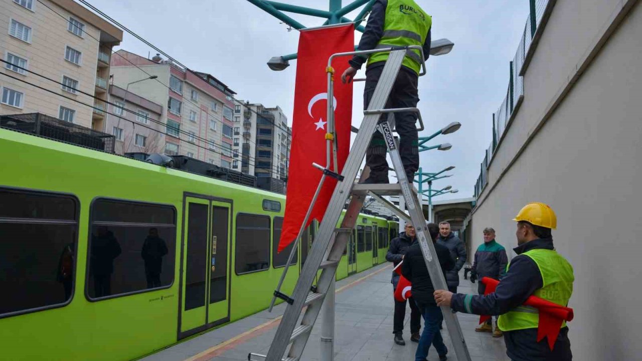 Bursa Türk Bayraklarıyla donatıldı