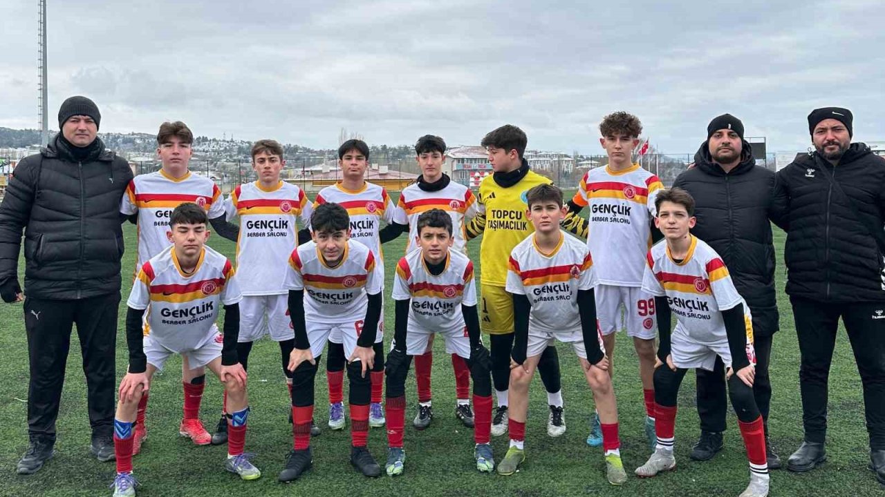 Bilecik U14 Gençler Ligi’nde 1299 Bilecikspor şampiyonluğu gidiyor