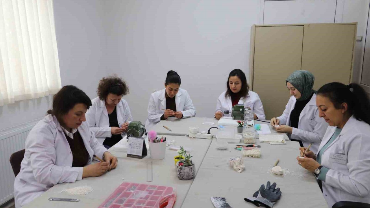 Eskişehir’in "Beyaz Altını" usta ellerde hayat buluyor