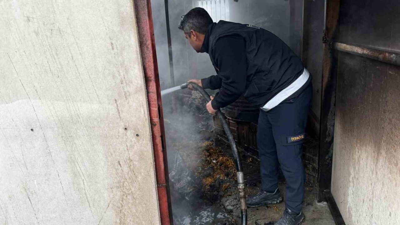 Osmaniye’de müstakil evin kilerinde çıkan yangın söndürüldü