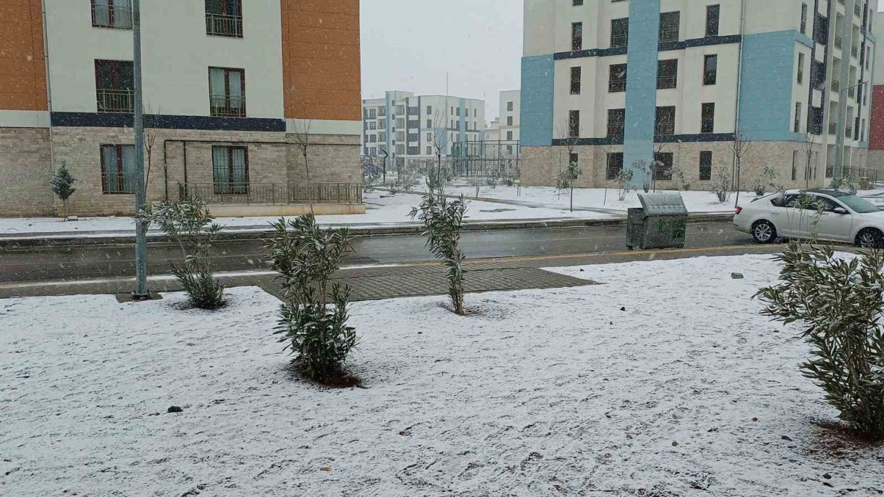 Araban’daki kar yağışı kuraklık korkusunu sonlandırdı, çiftçinin yüzünü güldürdü