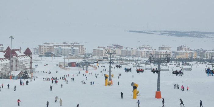 Kristal karın merkezi Sarıkamış’a kayakseverlerden yoğun ilgi