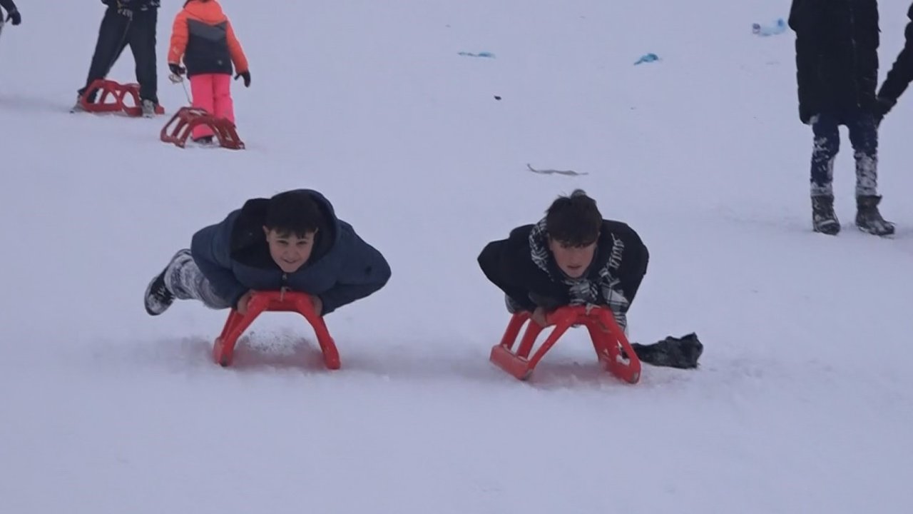 Güzeldağ Kayak Merkezi 15 bin kişiyi ağırladı