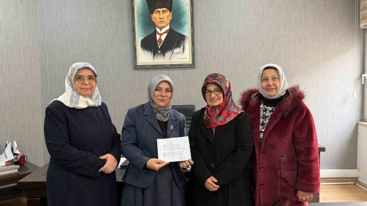 Emekli öğretmenleri ağırladı