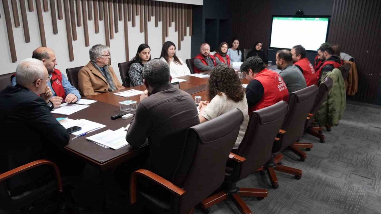 Merkezlerin karne sonuçları değerlendirildi