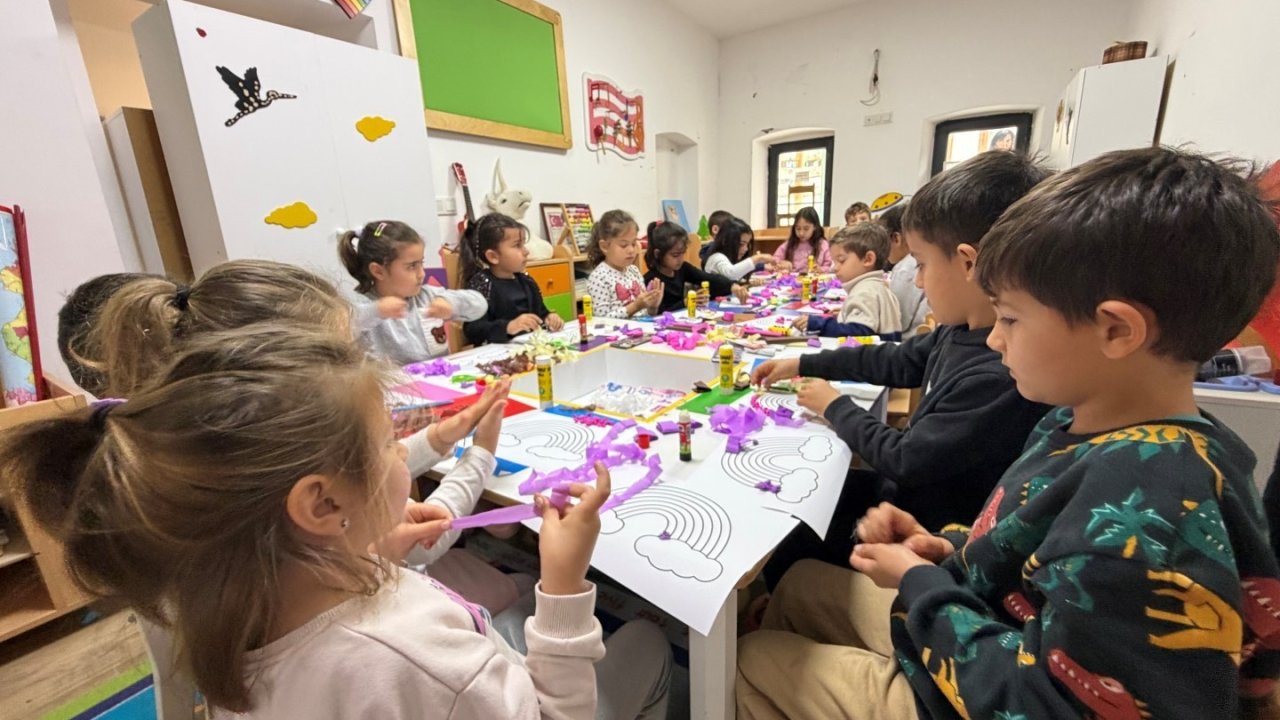 Gökkuşağı Sanat Atölyesi yoğun ilgi gördü