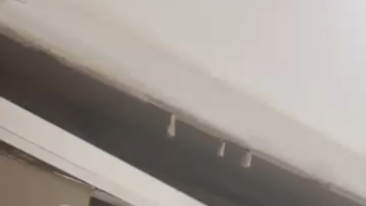 Yeni yapılan binada tavan çöktü: O anlar kamerada