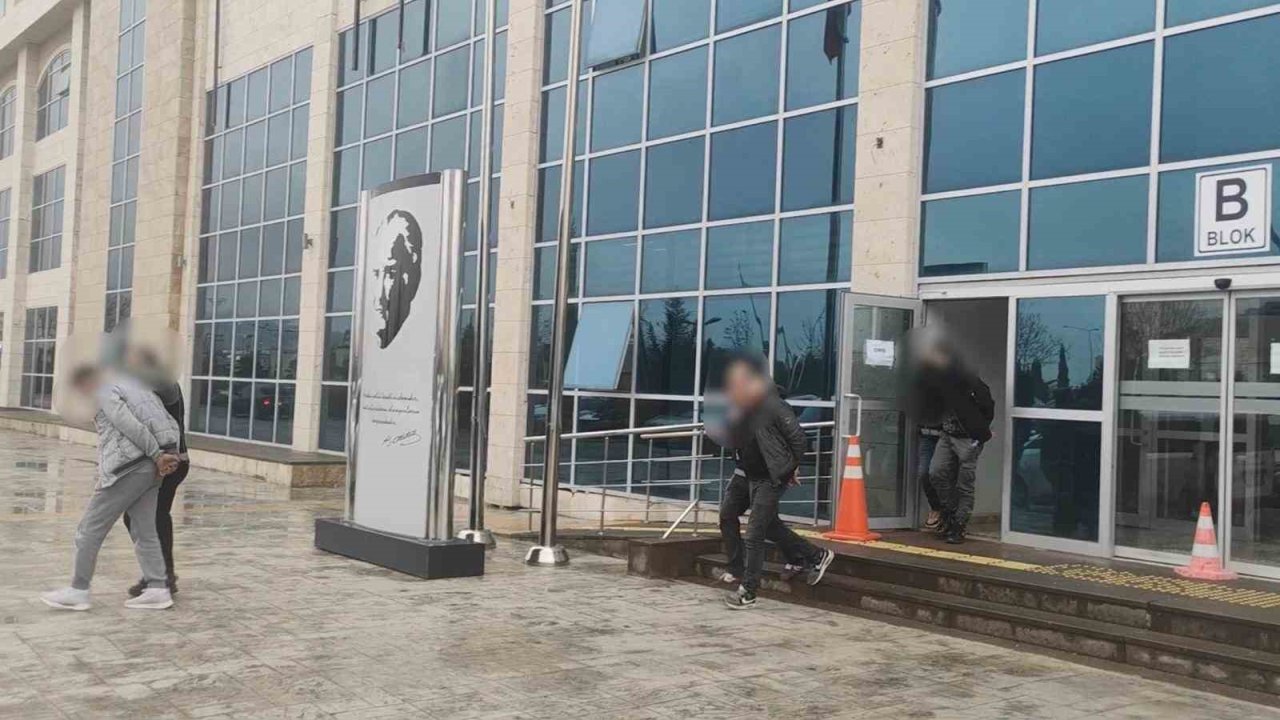 Uşak’ta 2 ayrı uyuşturucu operasyonu gerçekleştirildi