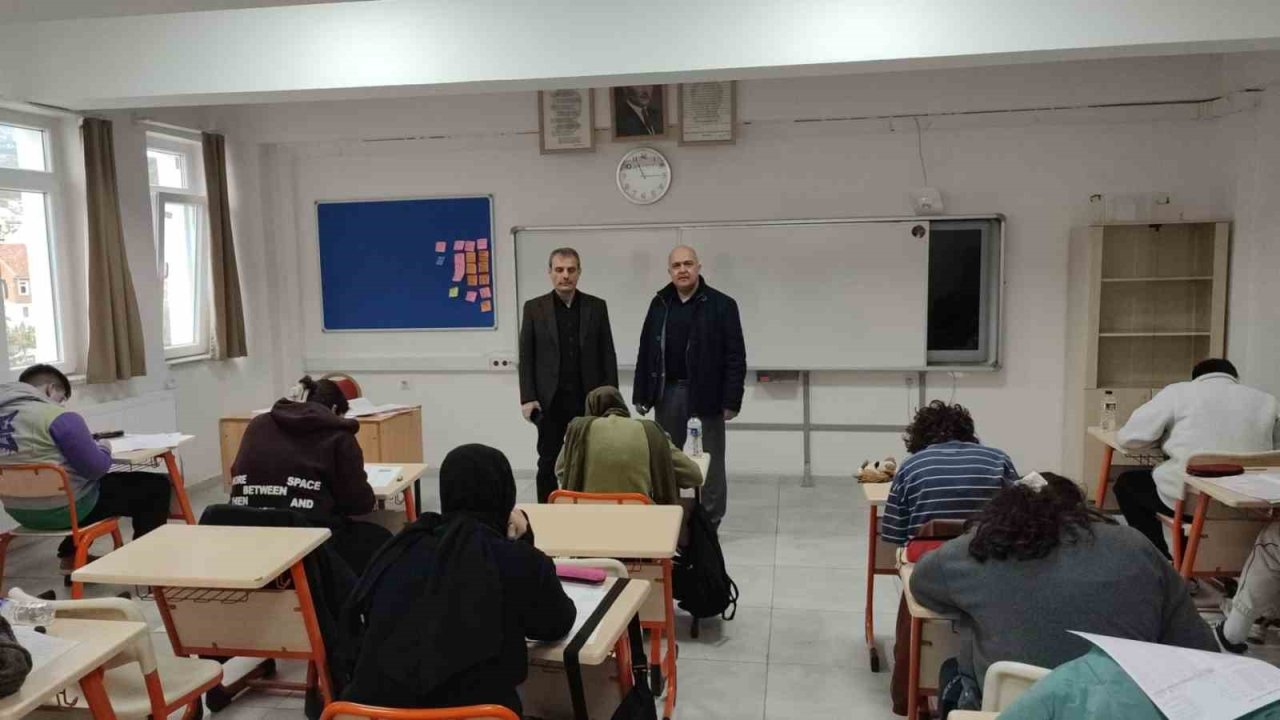 Kütahya’da hedef odaklı YKS ve MSÜ kampı