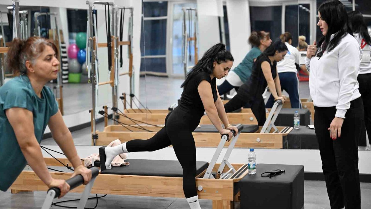 Mersin’de kadınlar reformer pilatesle bedenen ve ruhen güçleniyor