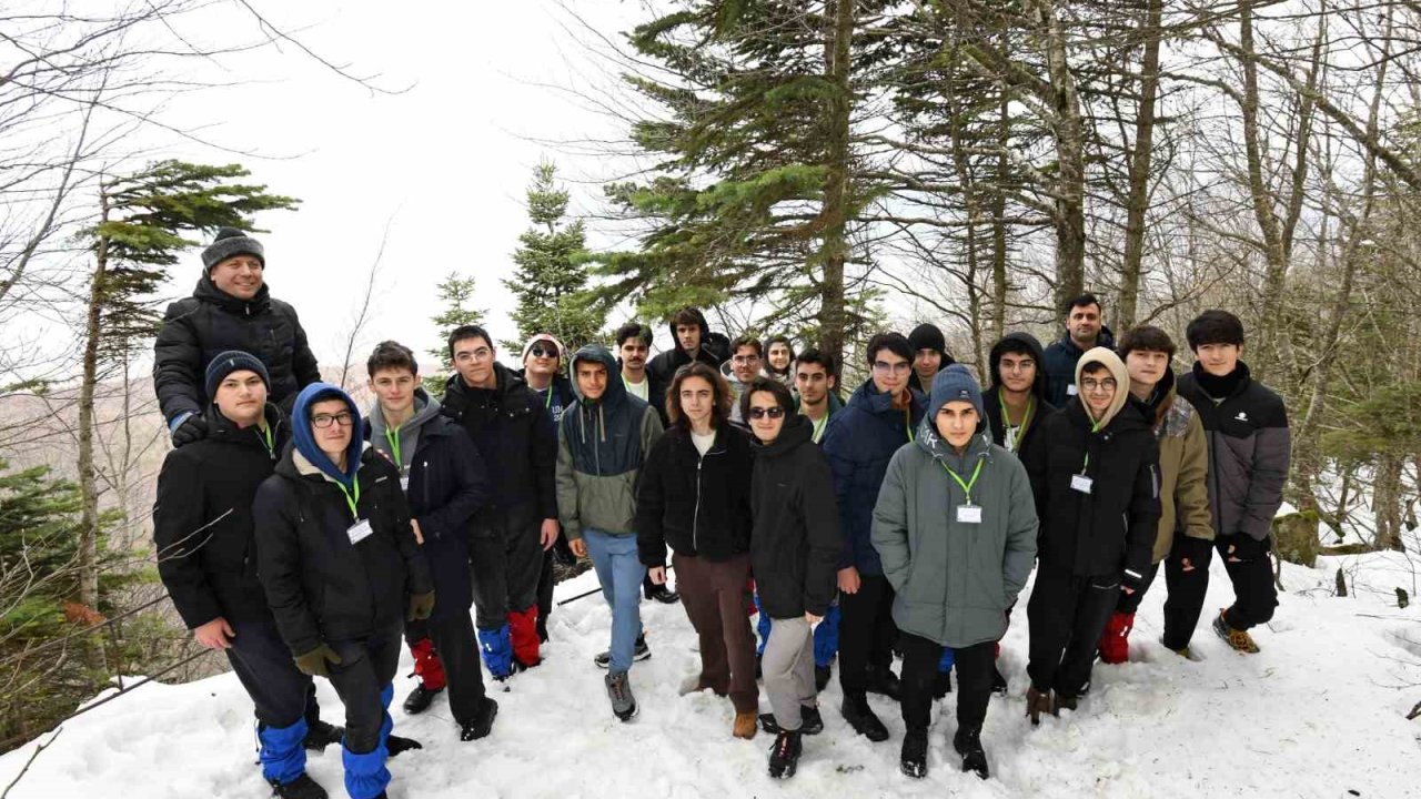 Osmangazi’de dersane öğrencileri Uludağ kampıyla ödüllendirildi