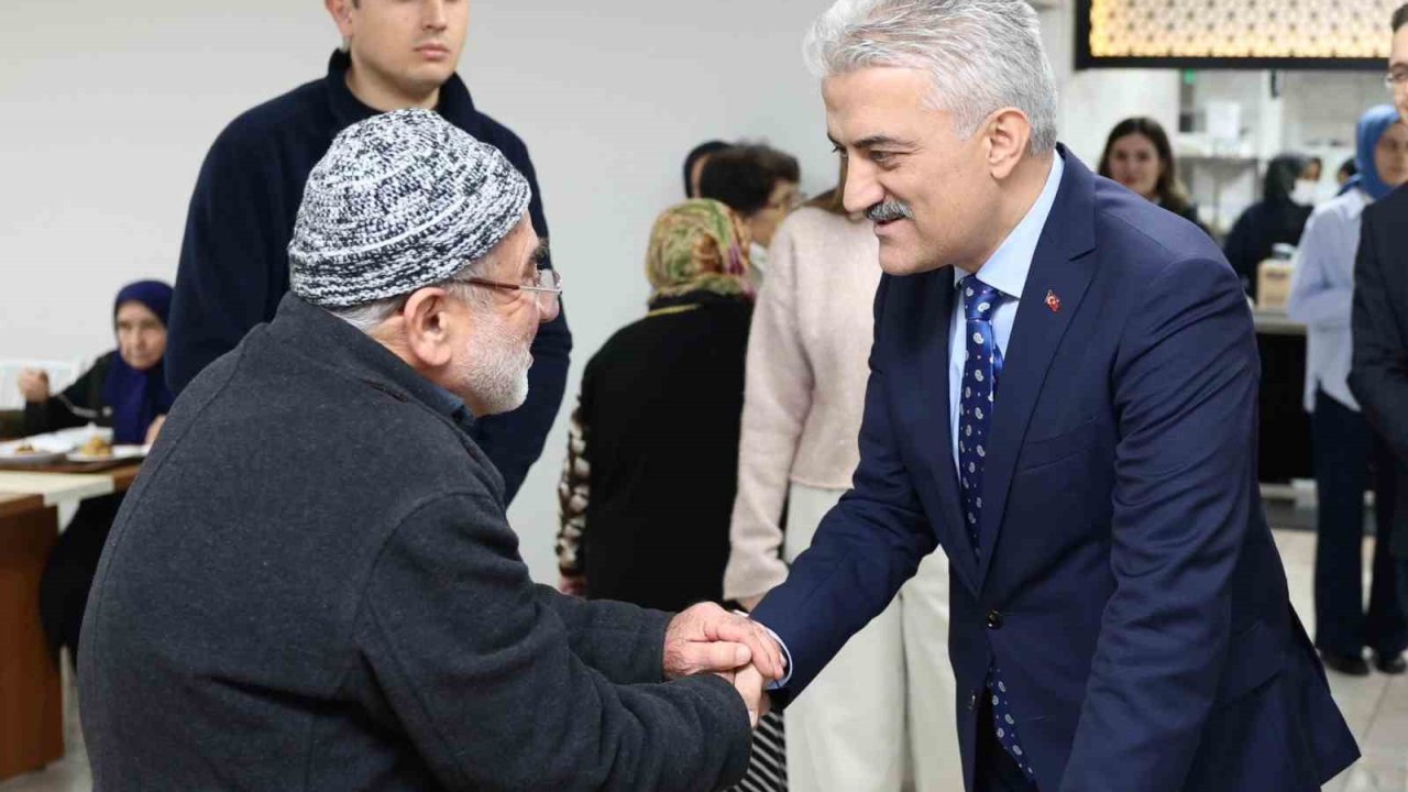 Vali Makas’tan büyüklere ziyaret