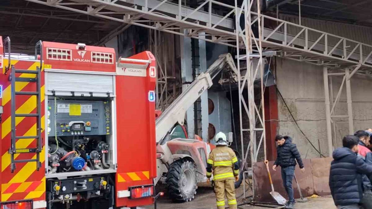 Mardin’de mısır kurutma tesisinde yangın