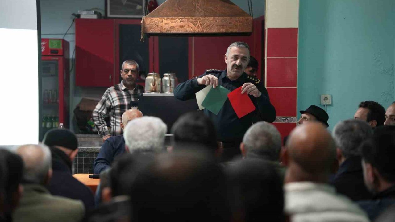 Tekirdağ Emniyetinden Aydoğdu Mahallesi’nde gençlere yönelik saha çalışması