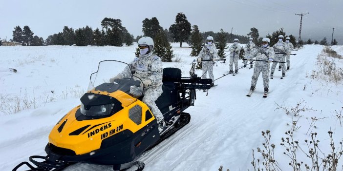 Sarıkamış'ta Askeri personele Kayak eğitimi