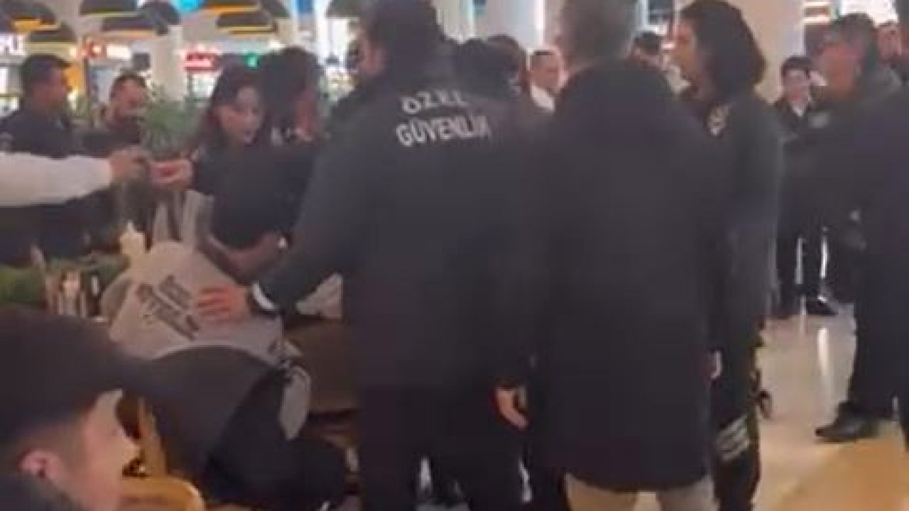 Alışveriş merkezinde çıkan kavgada güvenlik görevlisi bıçaklandı