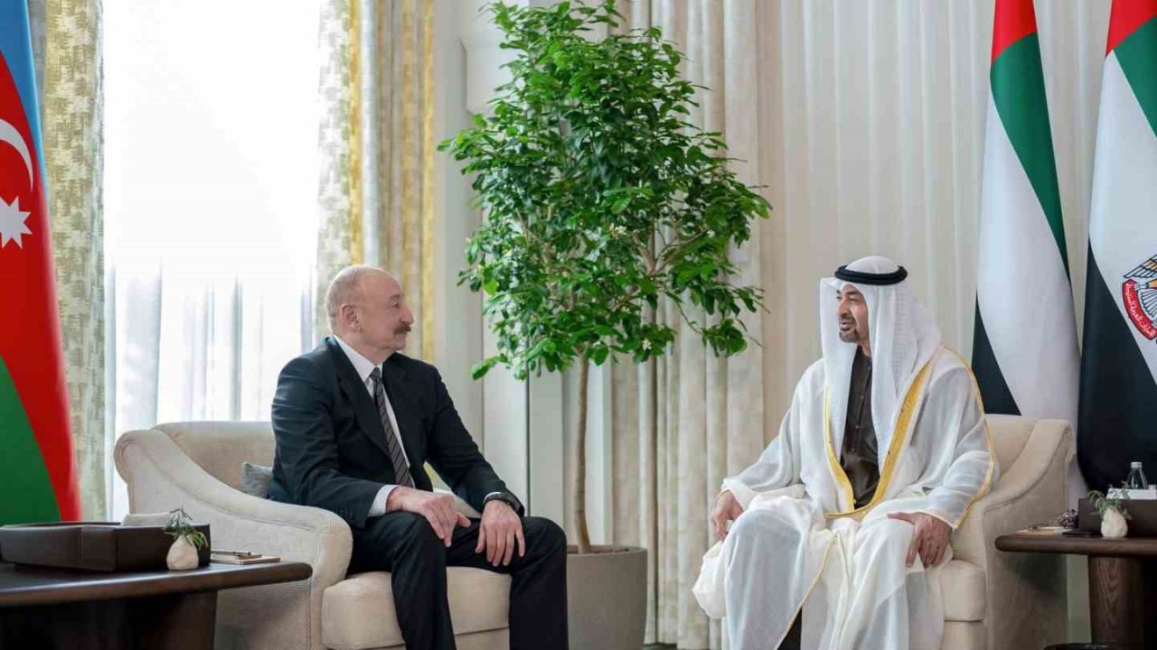 Azerbaycan Cumhurbaşkanı Aliyev, BAE Devlet Başkanı Nahyan ile bir araya geldi