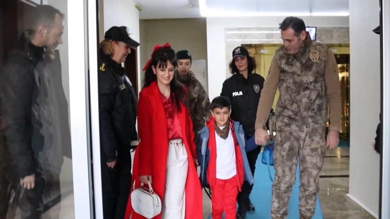 Emniyet müdüründen yürek ısıtan hareket