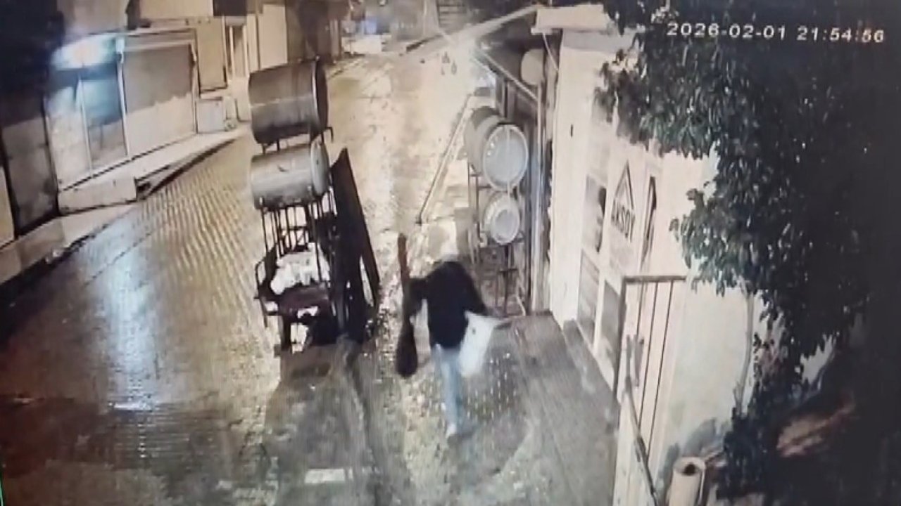 Şanlıurfa’da 100 bin lirayı çalan şüpheli kameraya yansıdı