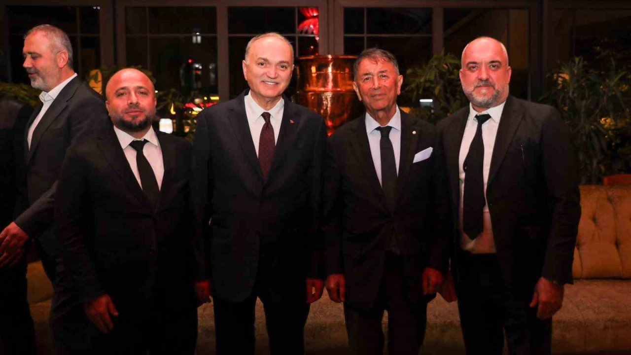 Başkan Özlü, iş dünyasının önemli isimleriyle bir araya geldi