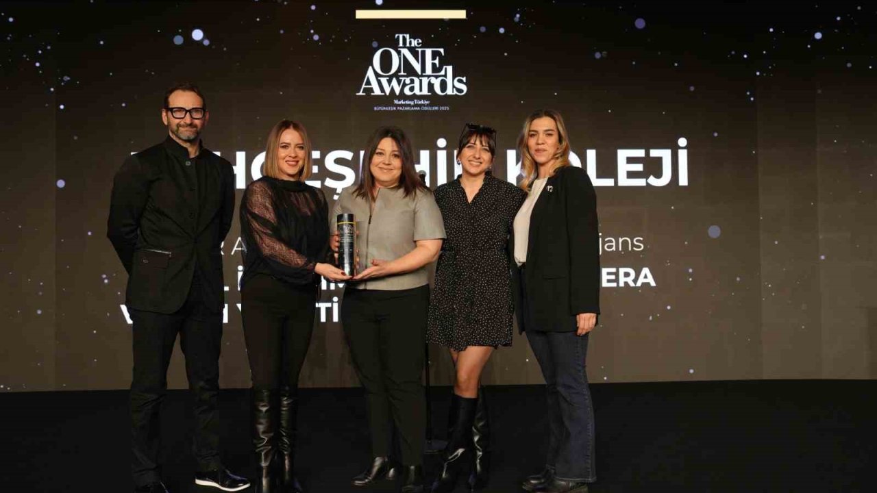 Bahçeşehir Koleji’ne The ONE Awards’tan "Yılın İtibarlısı" ödülü
