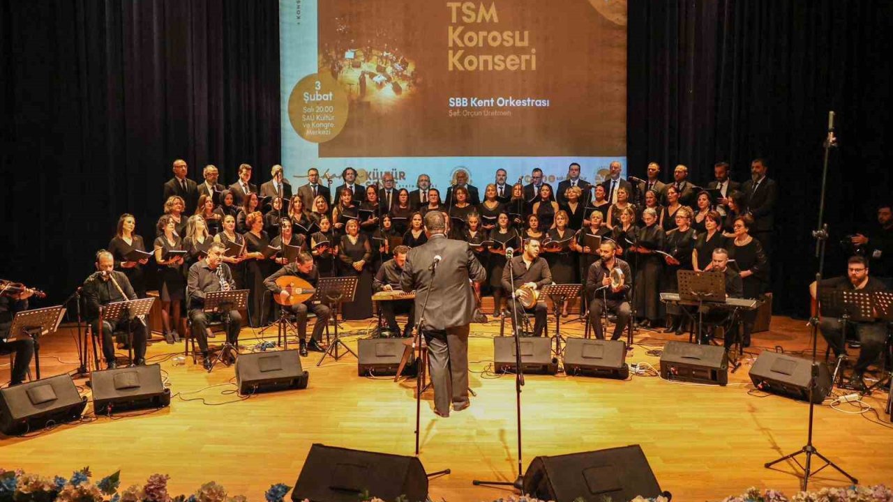 Sakarya’da Hüzzam makamında konser yoğun ilgi gördü