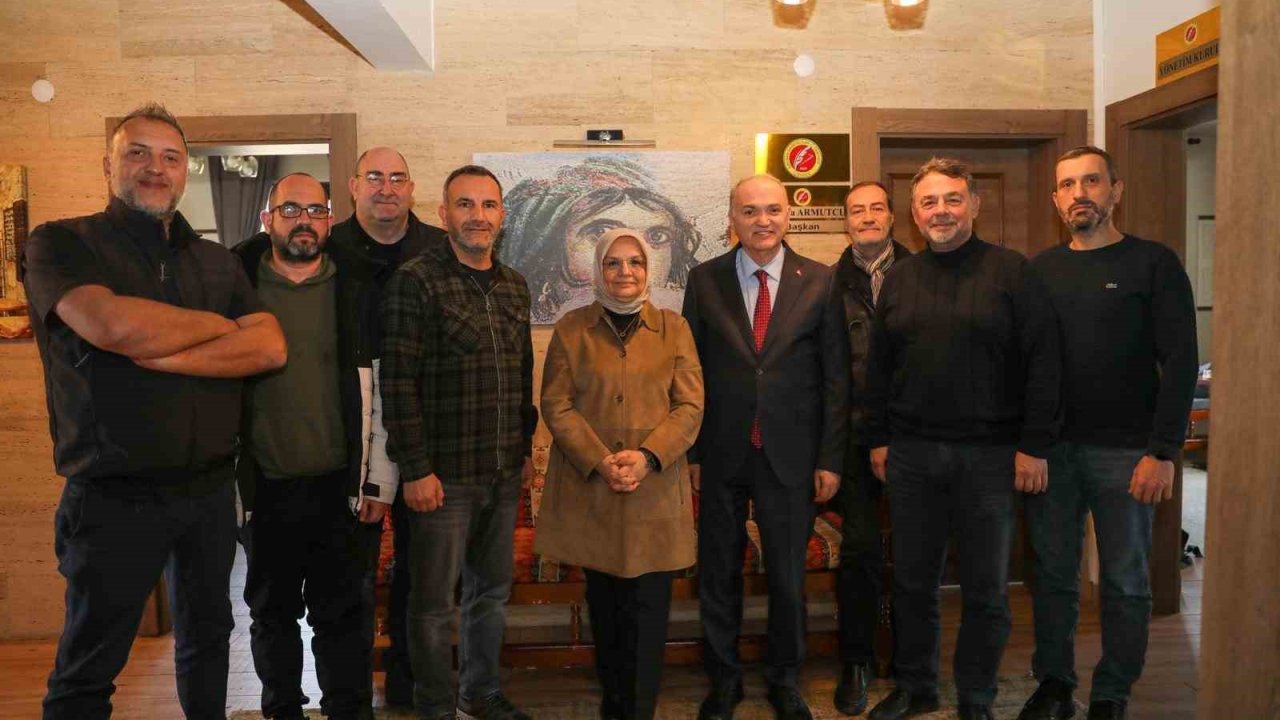 Gazeteciler Keşir ve Özlü’yü ağırladı