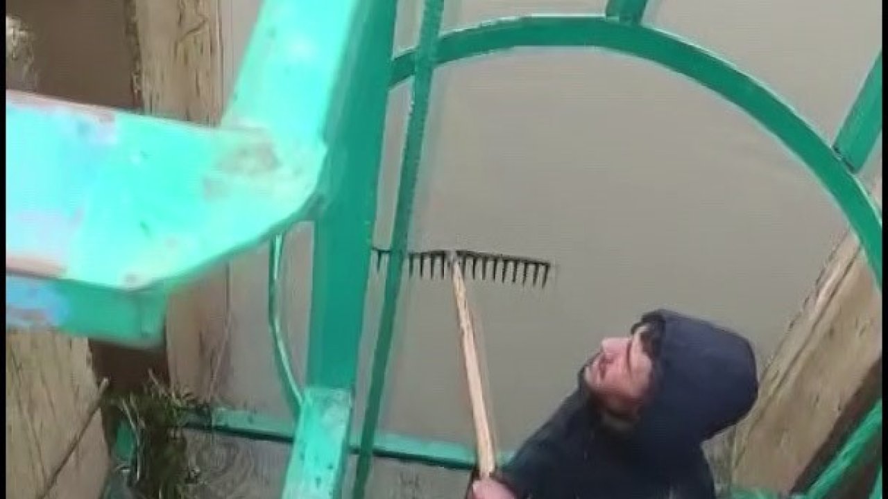 Vicdanları tonlarca suyun boşa akmasına izin vermedi, DSİ’nin yapması gerekeni kendileri yaptı