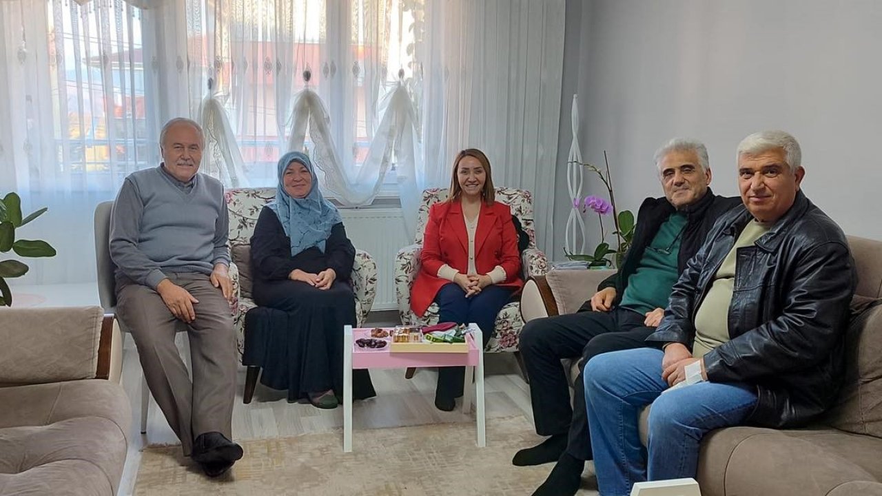 Başkan Tekin’den umrecileri ziyaret etti