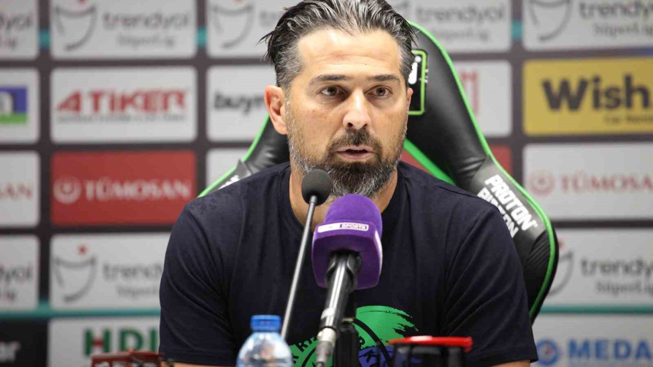Konyaspor’da İlhan Palut transfer görüşmeleri için şehre davet edildi