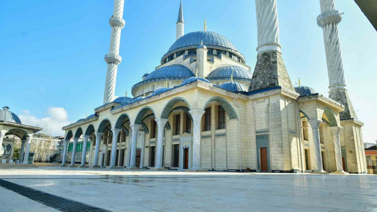 Büyük Osmanlı Camisi’nin 10 yıllık sorunu tarih oldu