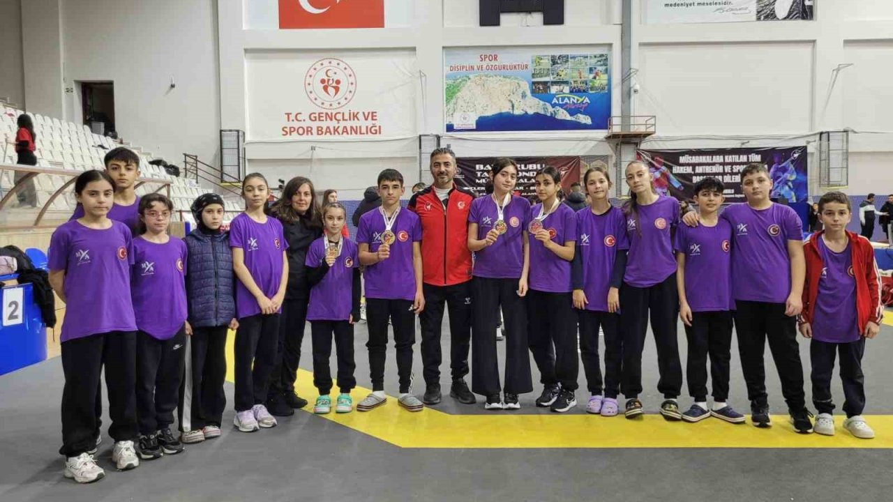 Taekwondoda sporculardan büyük başarı