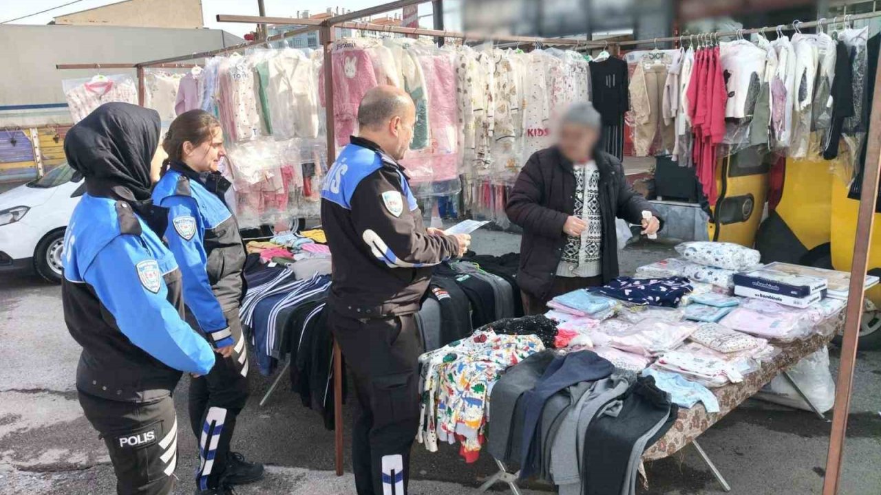 Polis dolandırıcılığa karşı vatandaşları broşür dağıtarak uyardı
