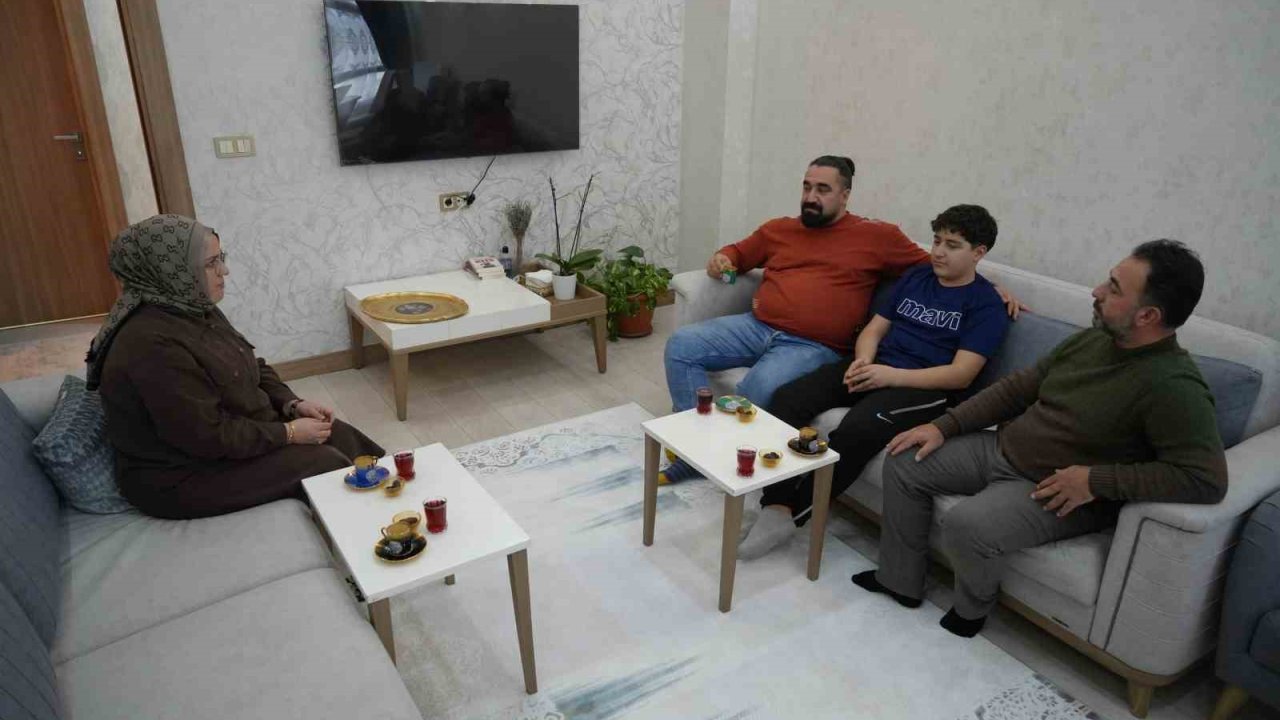 İslahiyeli depremzedeler: "Devlet-millet el ele ayağa kalktık"