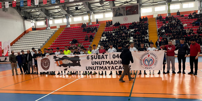 6 Şubat depremi,  Kars okul sporları finalinde anıldı