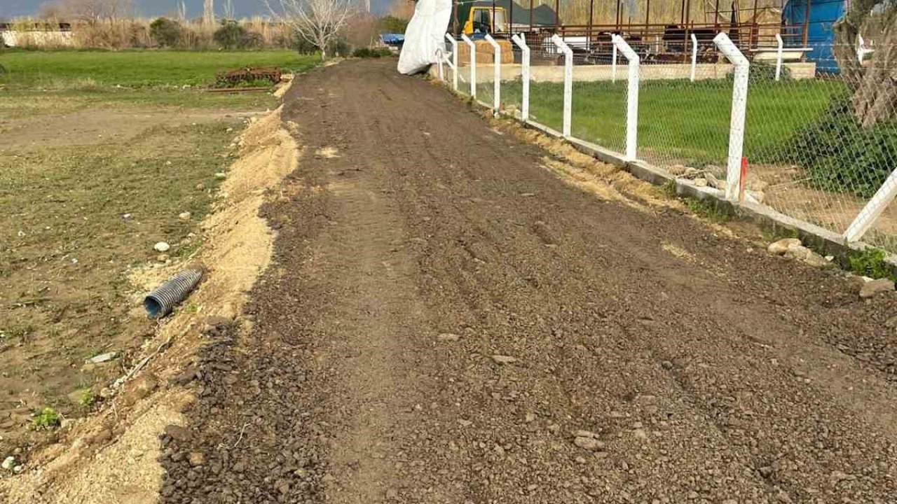 Yenipazar’da tarla, bahçe ve ahır yolları yenileniyor