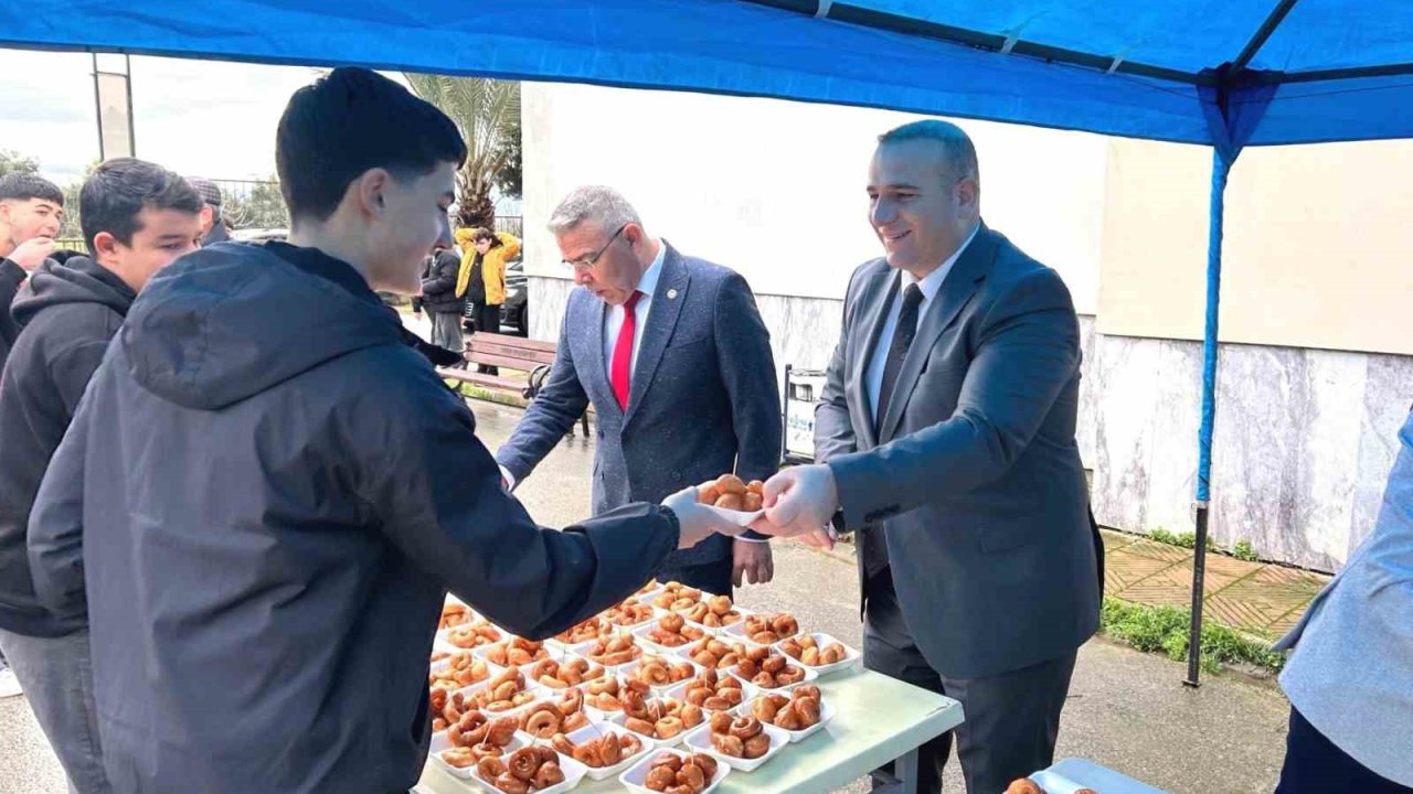 Köşk’te 6 Şubat depremlerinde hayatını kaybedenler için lokma hayrı yapıldı