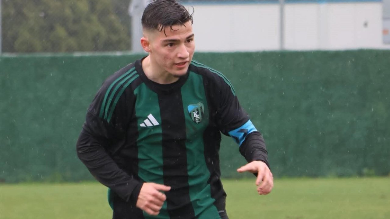 Kocaelispor, Mustafa Ege Bilim’i Yalova’ya kiraladı
