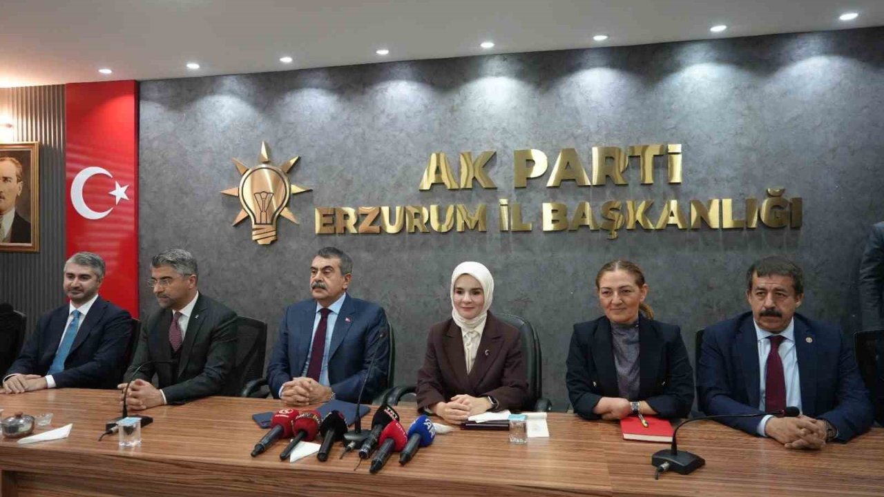 Bakan Tekin: "Türkiye’deki muhalefetin yaklaşımı sadece yalanlar, iftiralar üzerine ve insanların moral motivasyonunu kırmak üzerinedir"