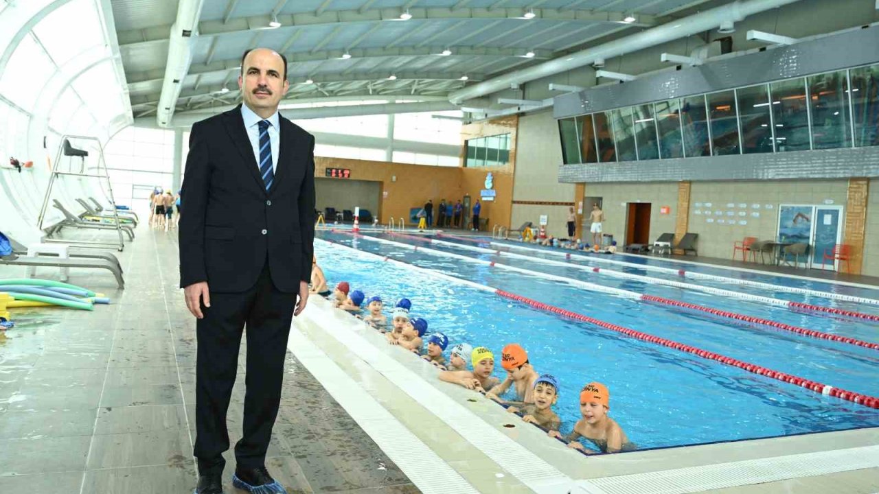 Başkan Altay: "Hedefimiz 31 ilçemizin tamamında ilkokul üçüncü sınıf öğrencilerine yüzme öğretmek"