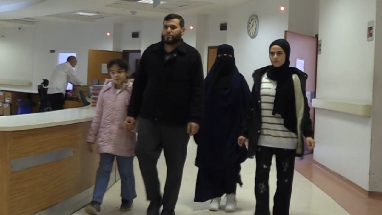 Şanlıurfa’da yatağa bağlı kardeşler tedavi sonrası yürümeye başladı