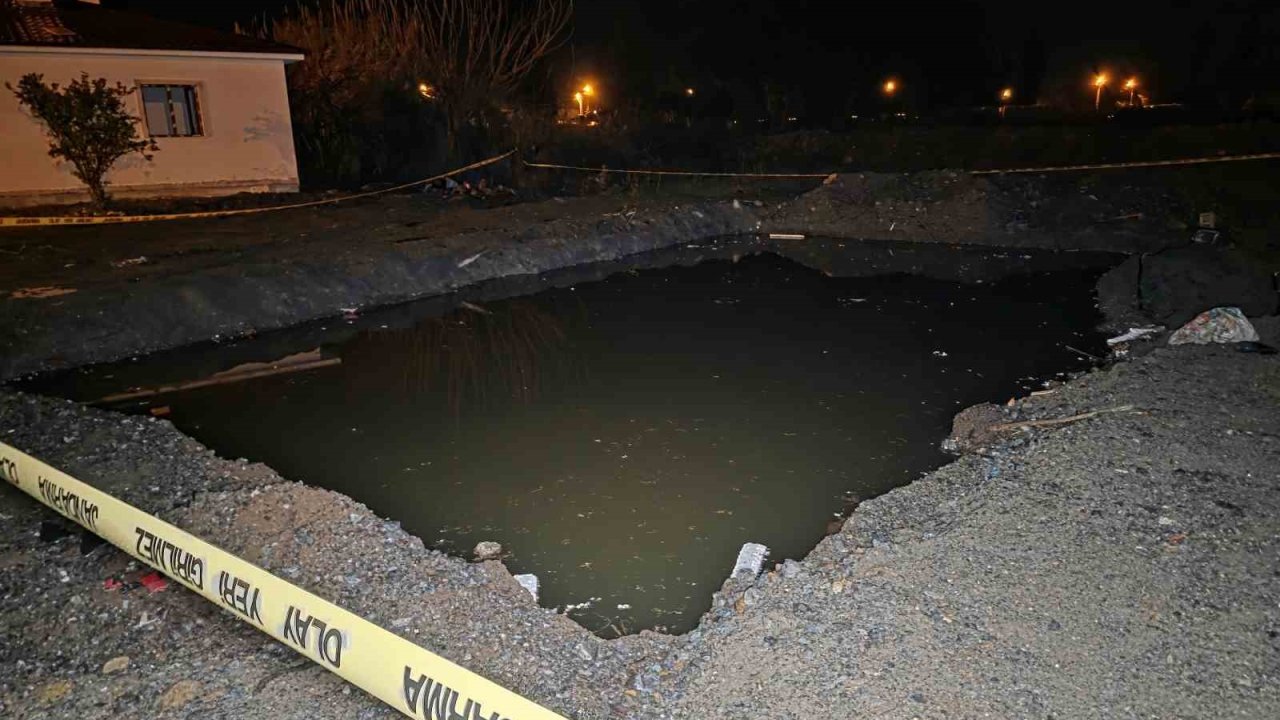 Hatay’da su dolu temelin içindeki toplarını almak isterken düşen 2 kardeş çocuk öldü