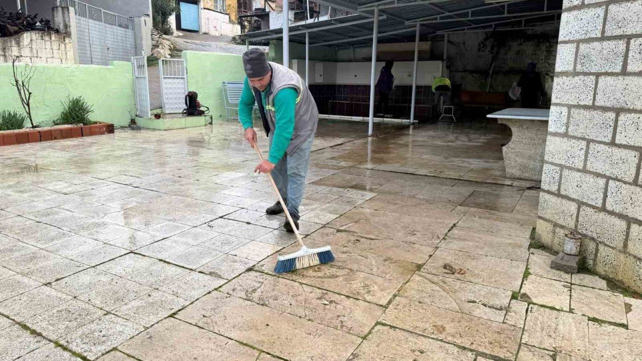 Germencik’te camiler Ramazan’a hazırlanıyor
