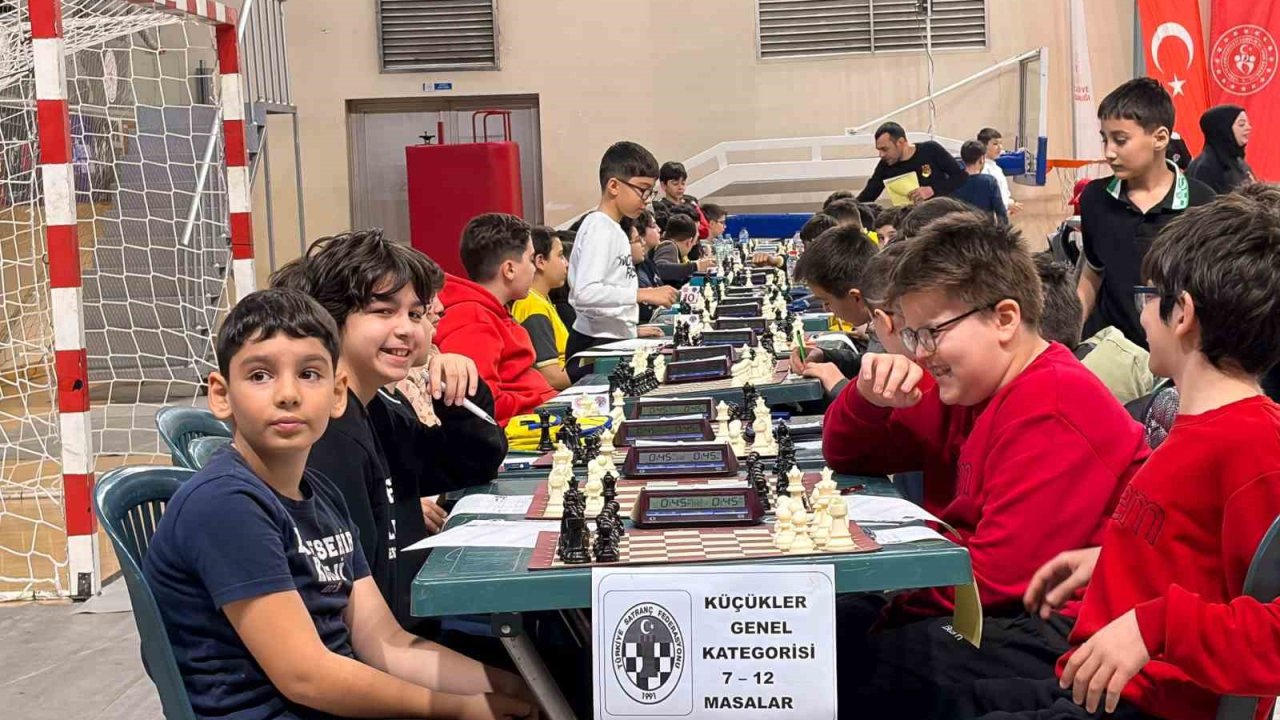 Kayseri Okul Sporları Satranç İl Birinciliği başladı