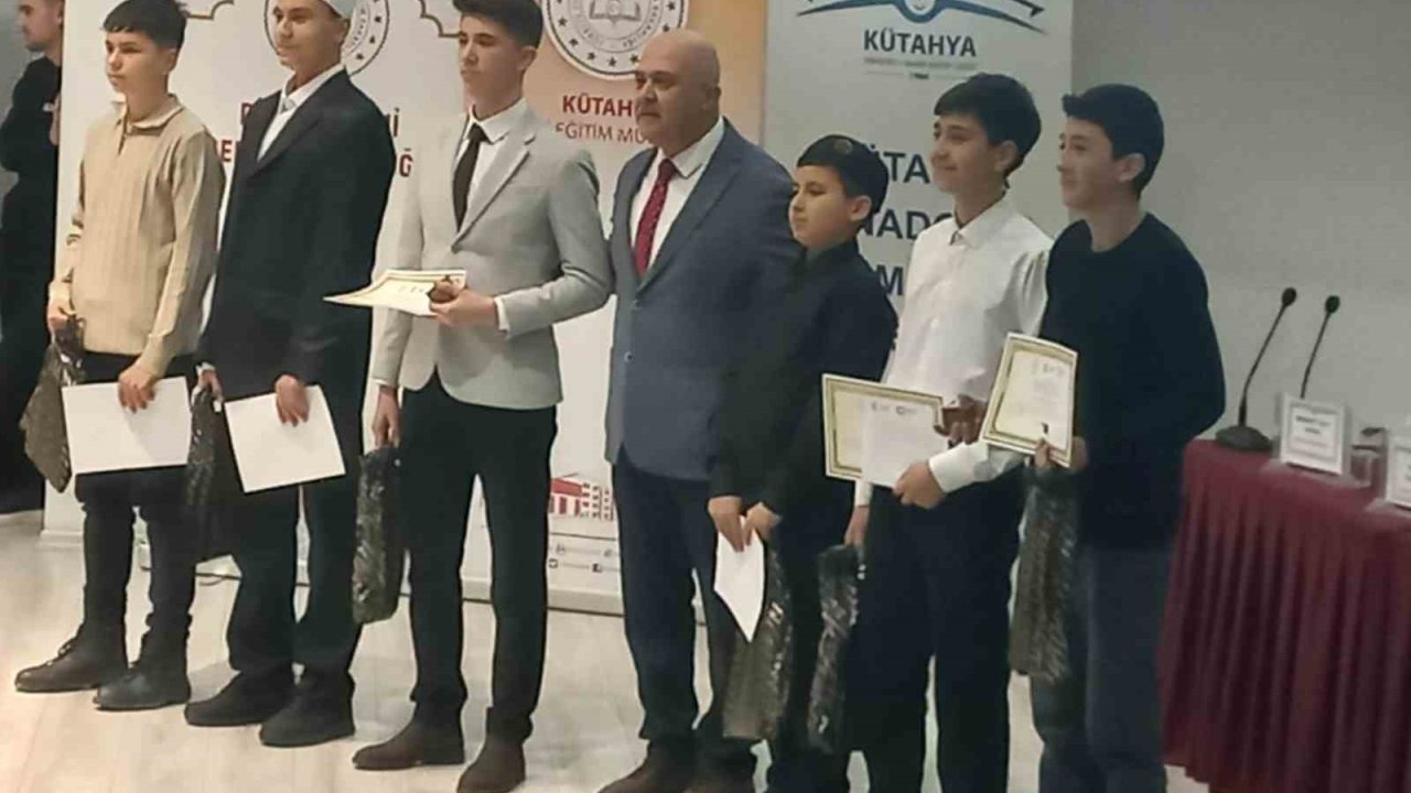 Ahteri İmam Hatip Ortaokulu öğrencileri başarıya doymuyor