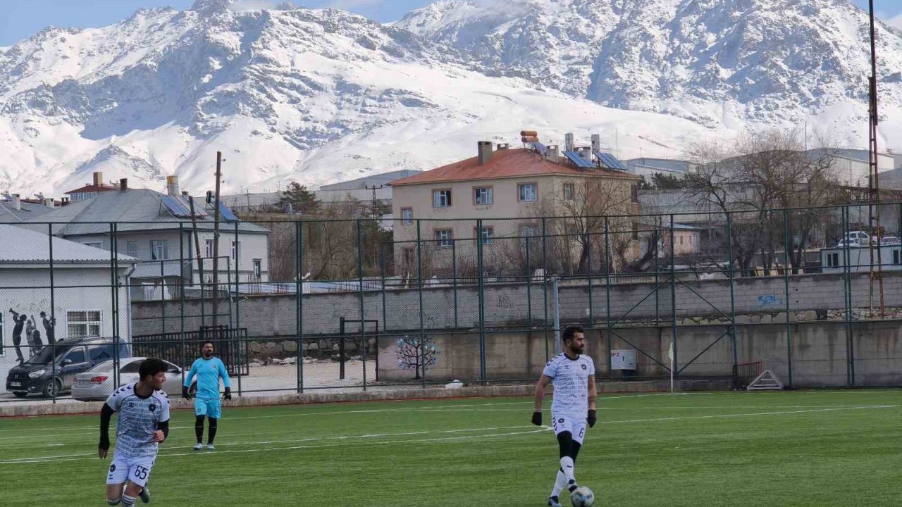 Van’da amatör futbol maçları devam ediyor